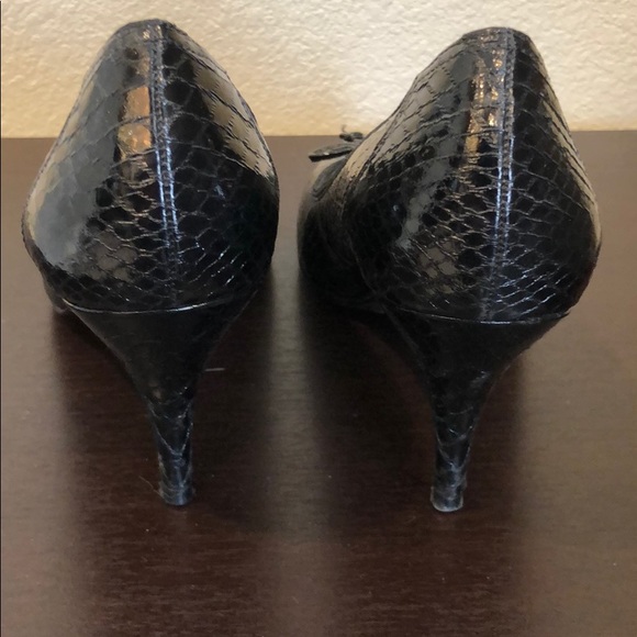 Tahari Heels - Picture 3 of 3